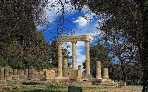 Private 3-Day Tour of Delphi and Meteora from Athens
