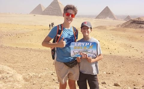 Private Day Tour of Giza Pyramids and Saqqara in Egypt
