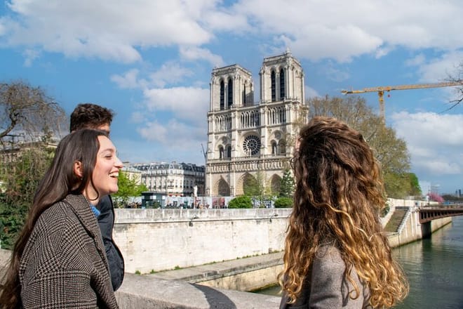 Paris Private Custom Tour: Half-Day Experience with a Local Guide