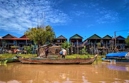 Private Tonle Sap Lake Boat Tour to Floating Village and Mangroves
