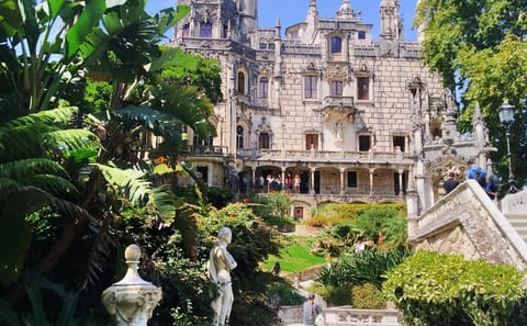 Private Pena Palace Full-Day Tour from Lisbon