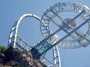 glass sightseeing platform