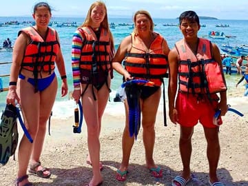 Oslob Whale Shark Tour with Tumalog Falls and Sumilon Island