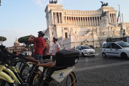 VIP Rome by Night Bike Tour with Panoramic Views | Private