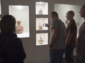 Larco Museum Tour with Dinner in Lima