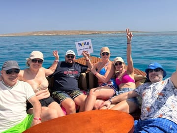 Private Dolphin Watching and Snorkeling Tour in Hurghada