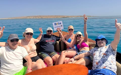 Private Dolphin Watching and Snorkeling Tour in Hurghada