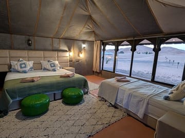 Luxury Camping Adventure with Camel and Jeep in Merzouga