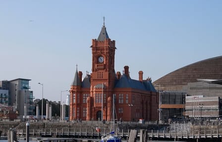 Private 2-Hour Walking Tour of Cardiff's Cultural Highlights