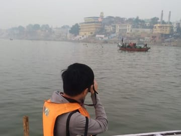 Cultural Tour of Varanasi and Sarnath with Sunrise Boat Ride