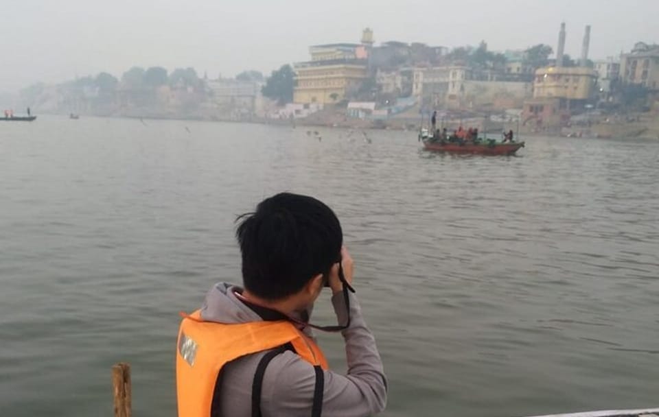 Cultural Tour of Varanasi and Sarnath with Sunrise Boat Ride