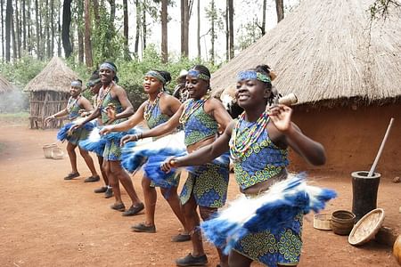 Private Guided Tour of Kibera Slums & Cultural Experience at Bomas