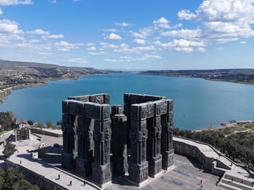Chronicles of Georgia near tbilisi sea