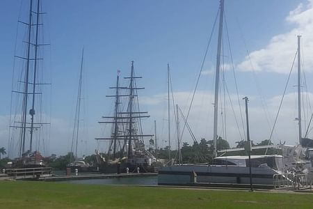 Shelter Bay Marina (Sherman)  - Tocumen Airport