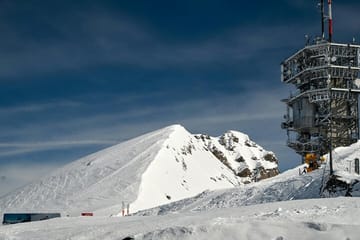 Mt Titlis and Lucerne Day Trip with Guided Tour