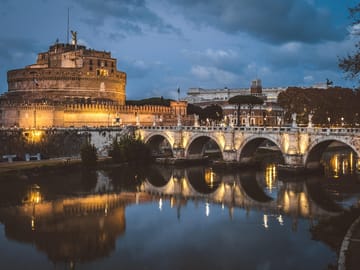 Sunset Bike Tour of Historic Sites in Rome