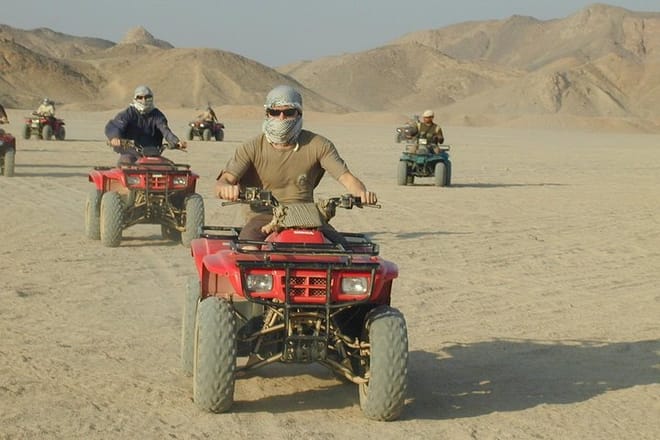 AِTV Quad Sunset Safari &amp; Camel Ride With Transfer - Hurghada