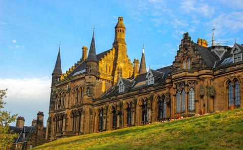 Glasgow City Tour: Discover History and Culture in 5 Hours