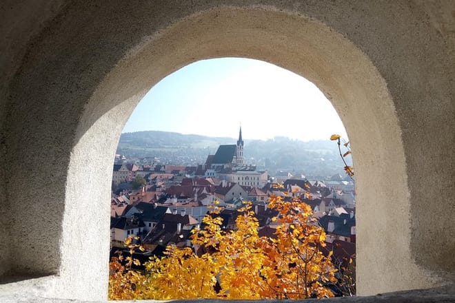 Prague to Linz Private transfer via Cesky Krumlov with private Tour and Lunch