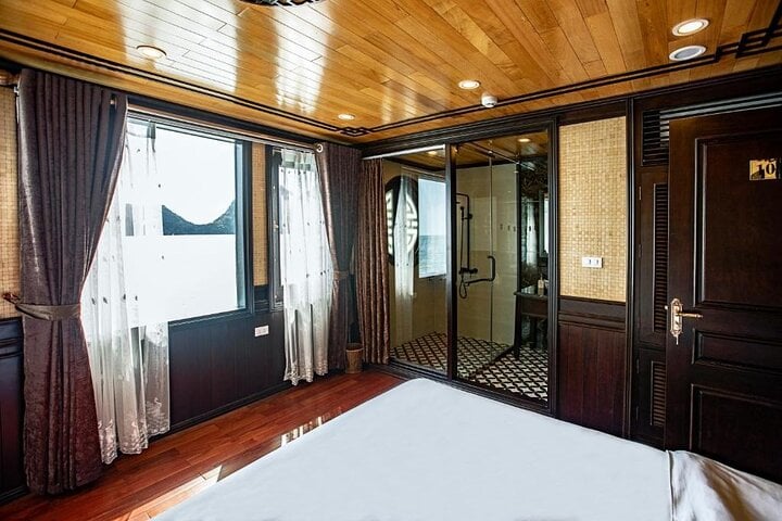 Cozy Boutique Cruise Visit Lan Ha Bay & Cat Ba Island from HANOI