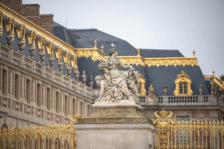 Half-Day Private Versailles Trip and Seine River Cruise 8