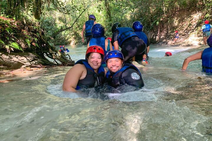 Puerto plata: Waterfalls Monkeys and beach tour Pick up included 9
