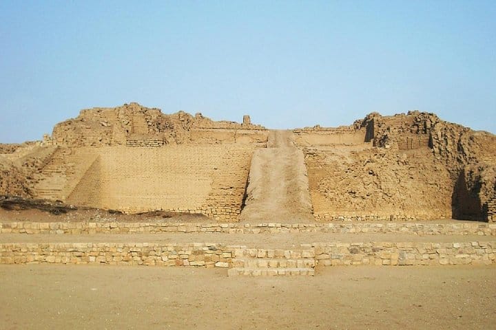 Barranco and Temple of Pachacamac Half Day Tour 5