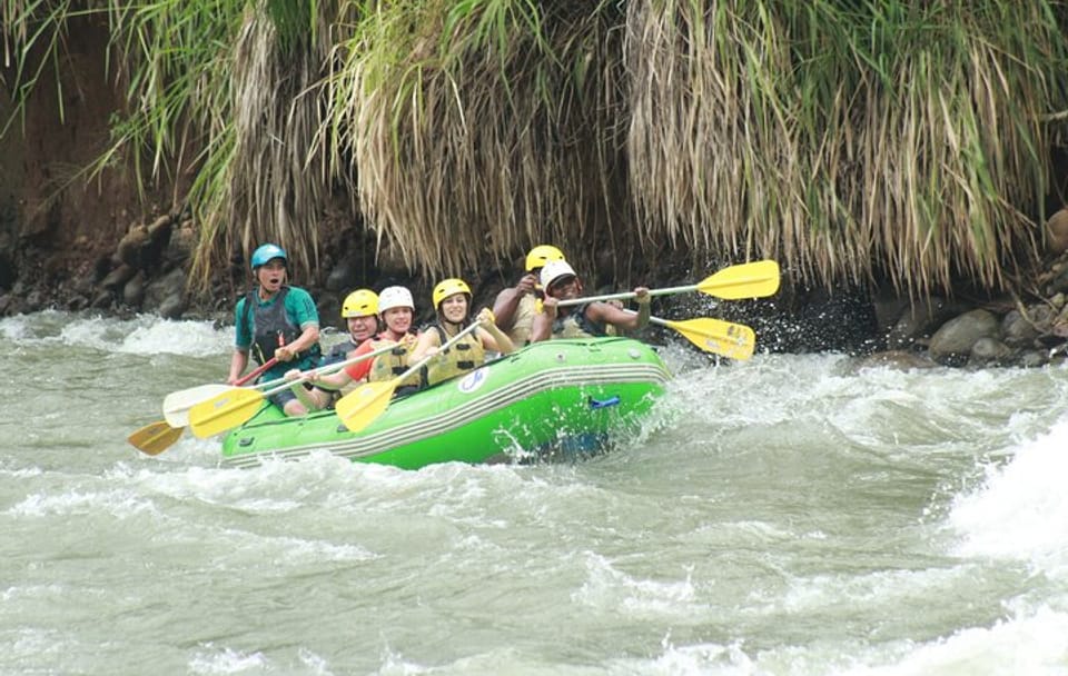 Full-Day Rafting and Zip-lining Adventure in San Ramón
