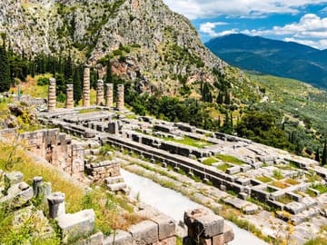Private Day Trip from Thessaloniki to Vergina, Naousa, and Edessa