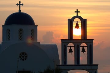 Santorini Day Tour: Explore Fira and Vothonas with Lunch
