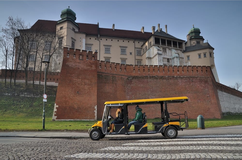 Krakow: Old Town Easy Sightseeing by Electric Golf Cart 3