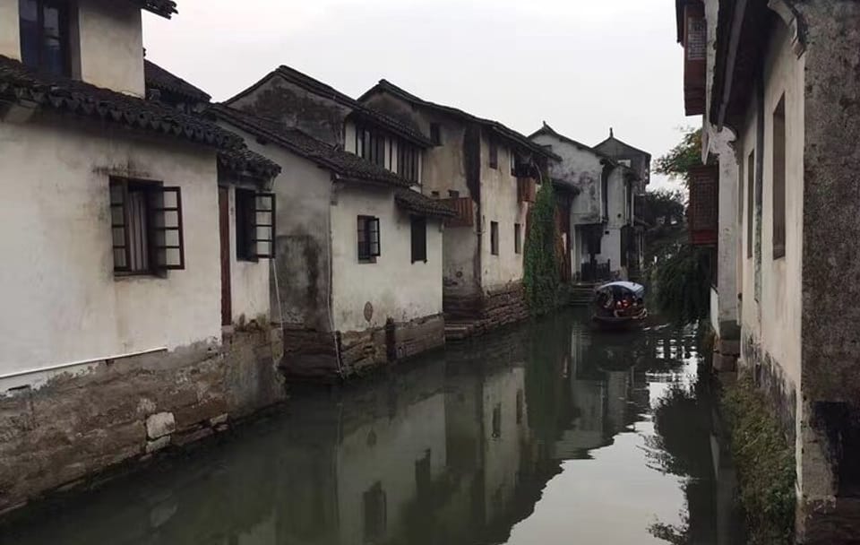 Zhouzhuang Water Village Tour with Gondola Cruise from Shanghai
