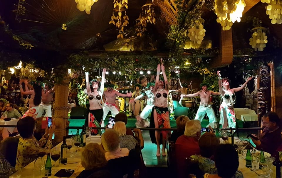 Chilean Folklore Show and Dinner in Las Condes with Transport