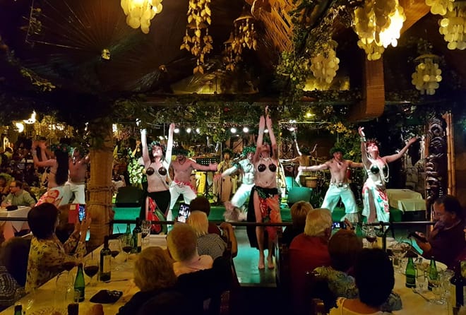 Chilean Folklore Show and Dinner with Private Transport