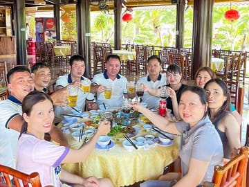 Nha Trang Adventure Tour to Rai Cave and Grape Farm