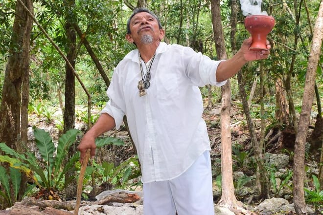 Aventura en cenote Yaxmuul Ceremonia y rapel del chamán maya