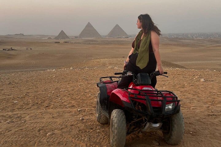 Pyramids of Giza Private Tour With Camel Ride and Lunch