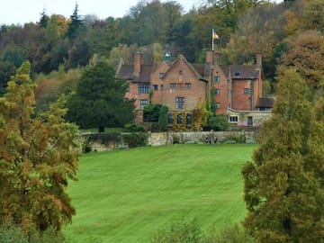 Private Day Tour to Chartwell House from London