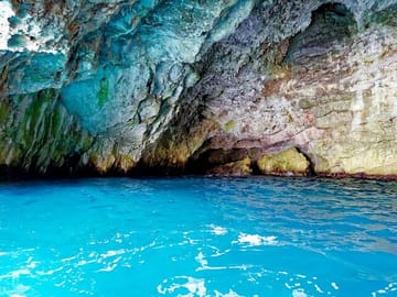 Half-Day Blue Hole Tour in Negril with Transportation