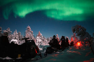 Early Evening Aurora Tour by Snowmobile in Levi