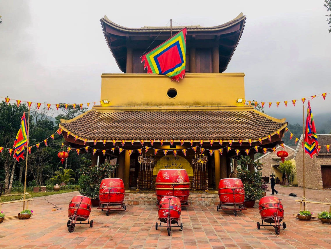 YEN TU MOUNTAIN SPIRITUAL DAY TOUR 9