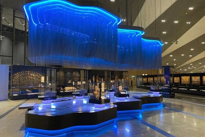 grand Egyptian museum pyramids