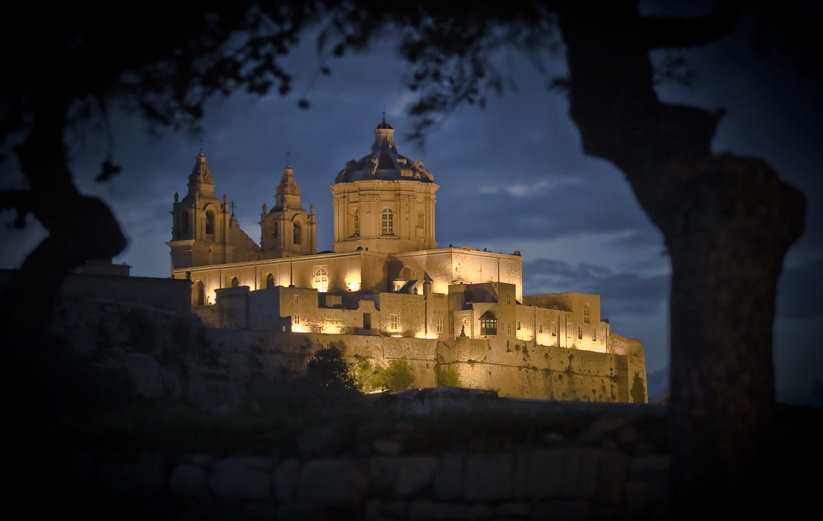 Malta By Night Guided Tour Visiting The Valletta Waterfront, Rabat & Mdina