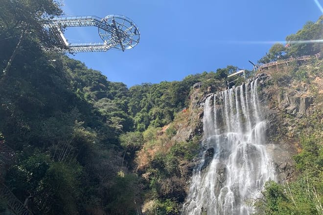 Private Day Tour to Gulong Canyon and Cave Fairland from Guangzhou 2