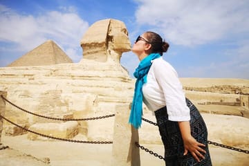 Camel Ride and Lunch Tour at the Giza Pyramids in Cairo