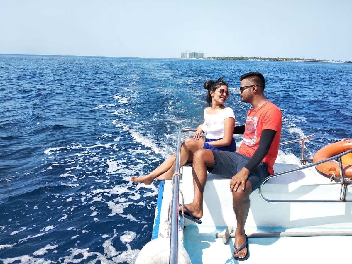 Maldives Dolphin Cruise, Sandbank Adventure & Local Island Tour