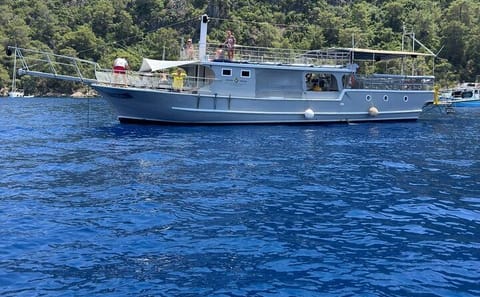 Relaxing Blue Bays Boat Trip from Fethiye to Gocek