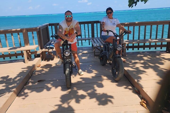 Mangrove Tunnel, E-Bike Adventure, Food Tasting & Beach daypass