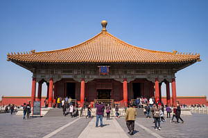 All Inclusive Boutique Tour: Tiananmen Square, Forbidden City and Mutianyu with VIP Pass