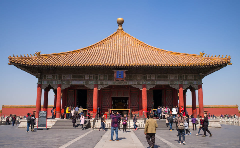 All Inclusive Boutique Tour: Tiananmen Square, Forbidden City and Mutianyu with VIP Pass